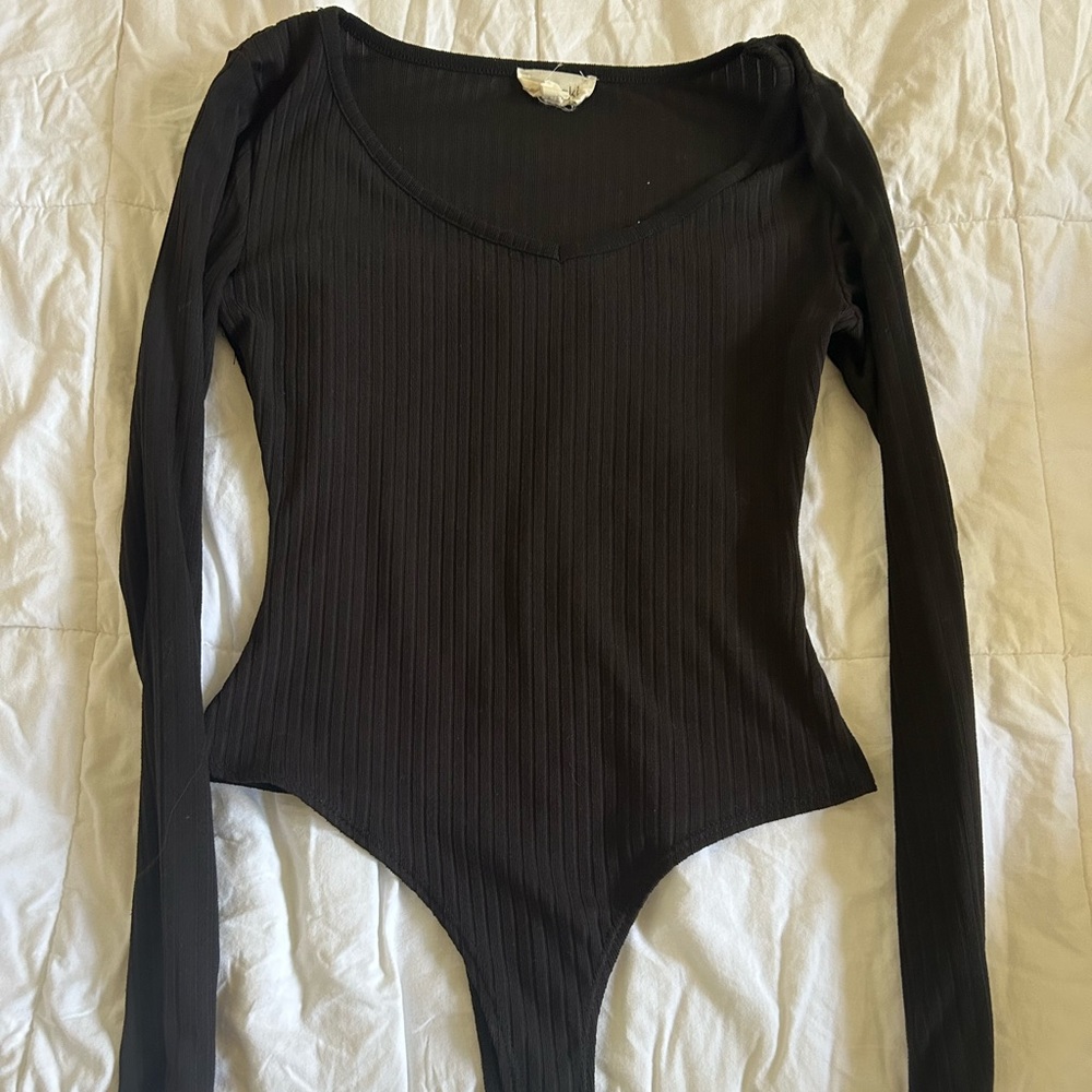 black long sleeve shirt